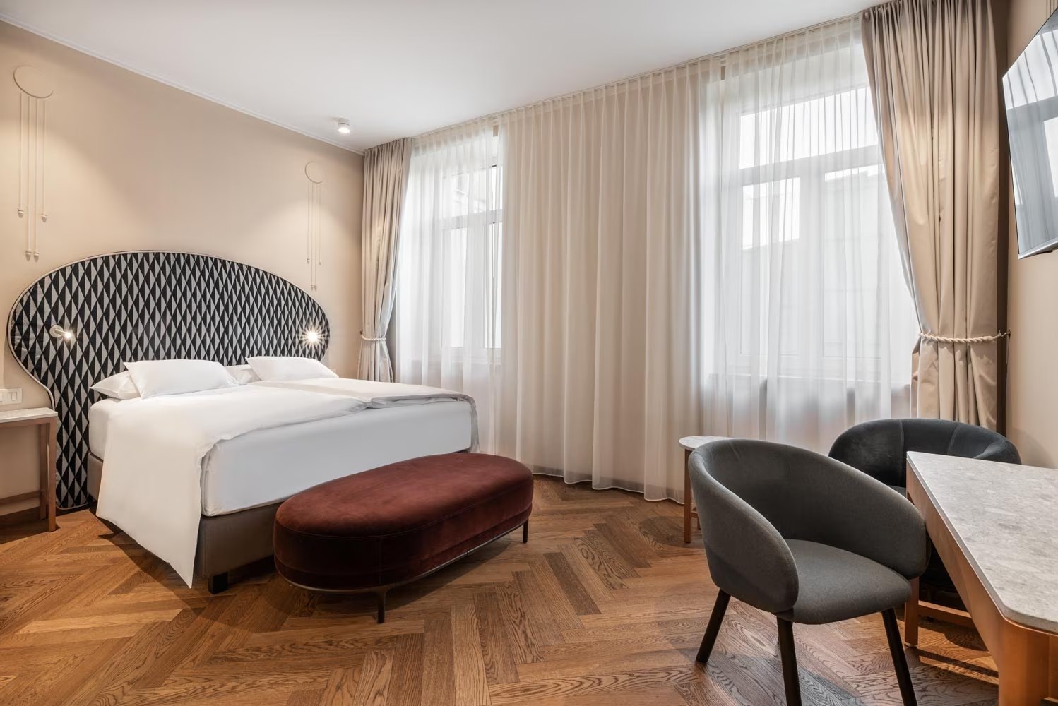 Superior Comfort Room