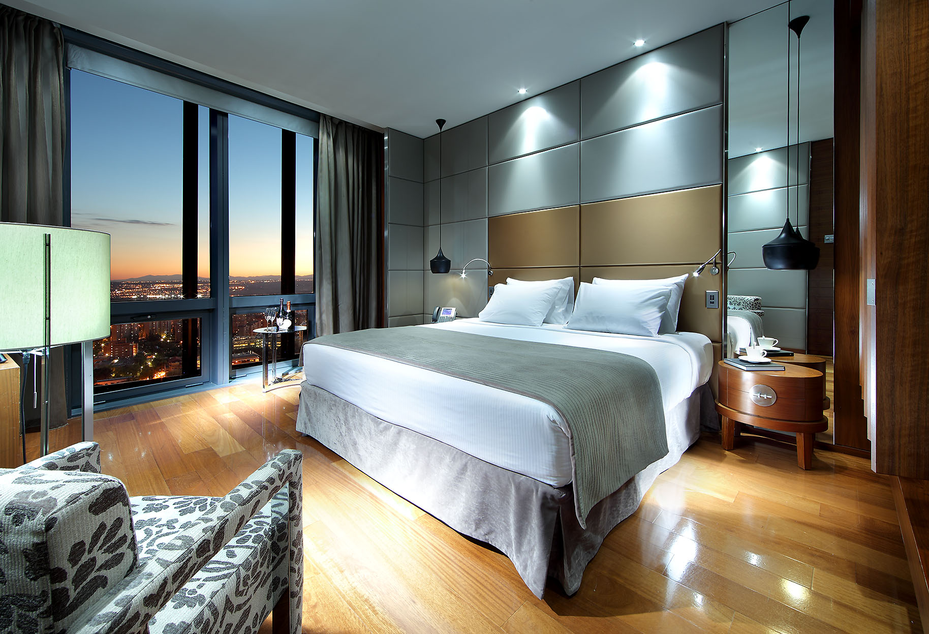 Habitación doble superior con vistas al Paseo de la Castellana