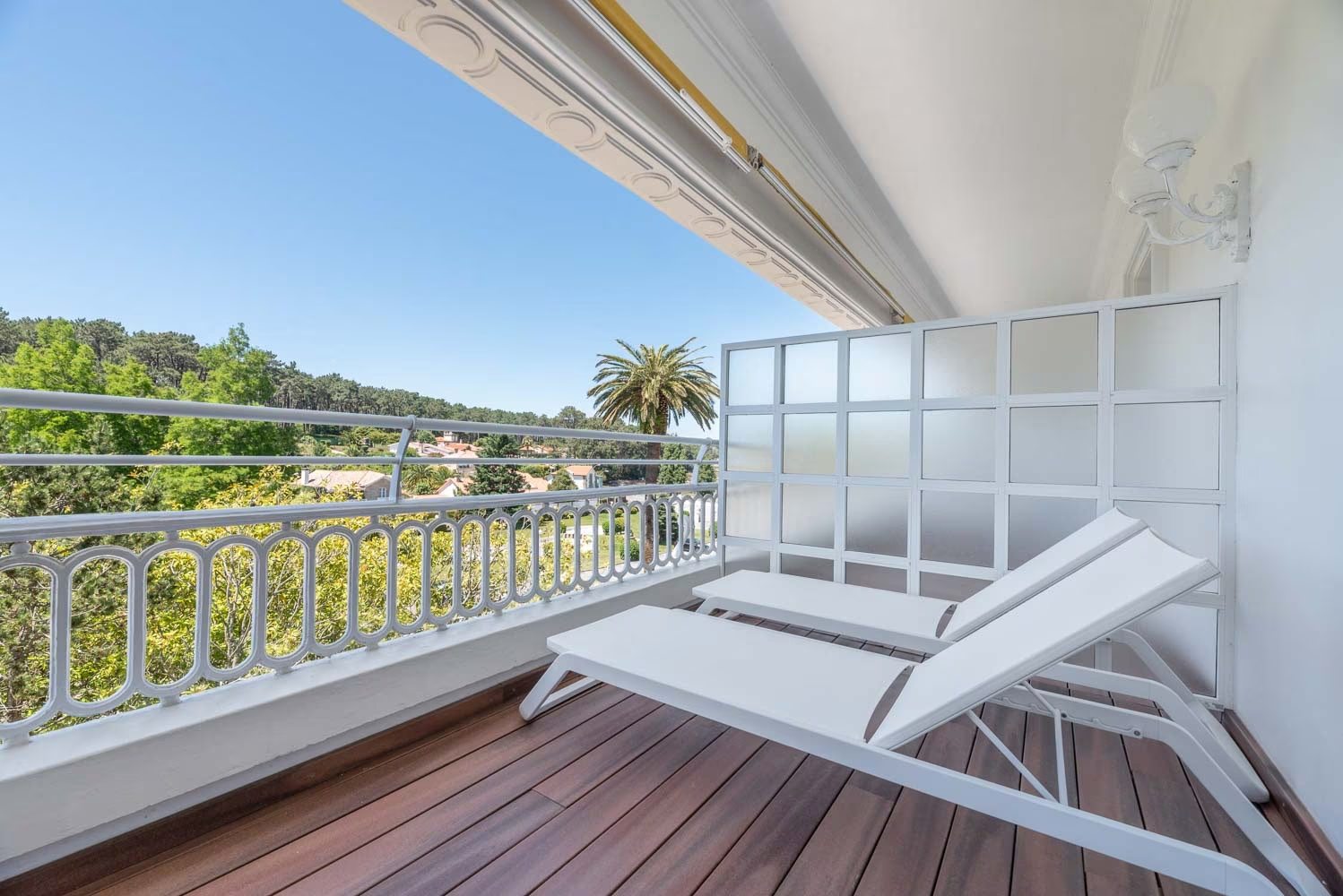 Habitación doble con terraza y vista al mar