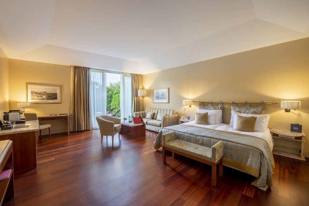 Deluxe Junior Suite
