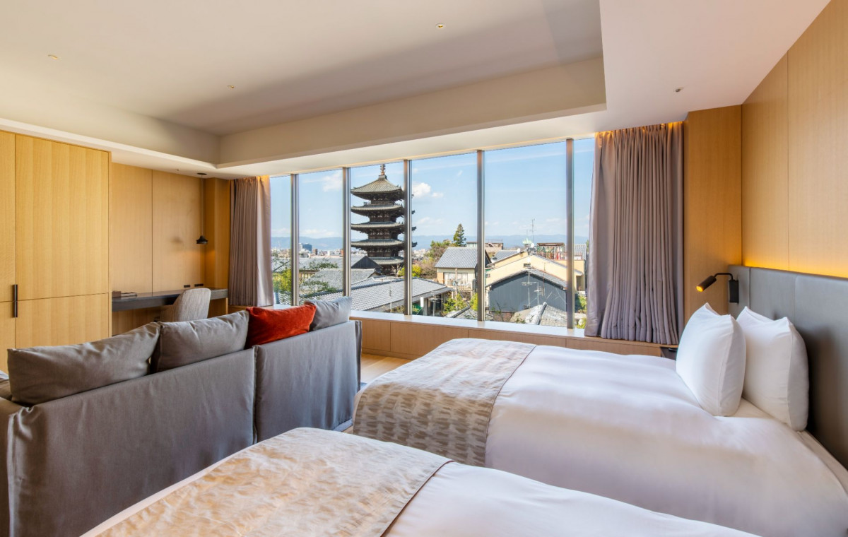 Premium Twin Pagoda View