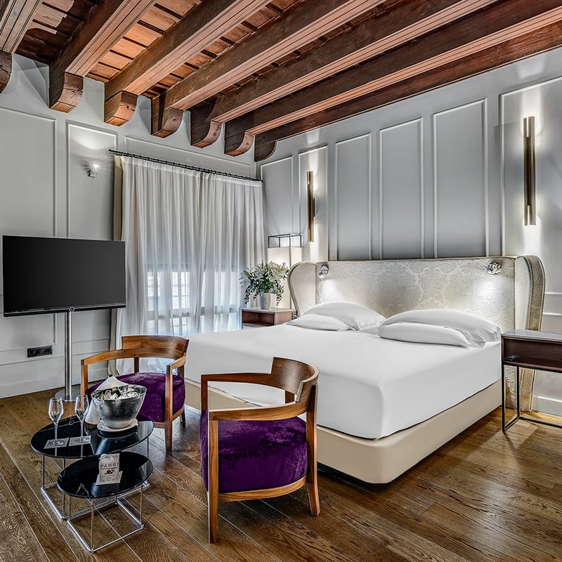 Premium room