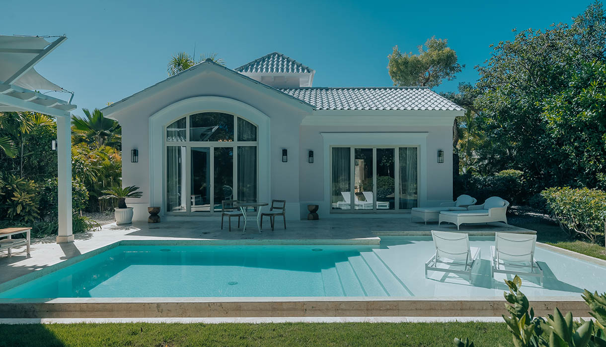 Luxuty Pool One Bedroom Suite