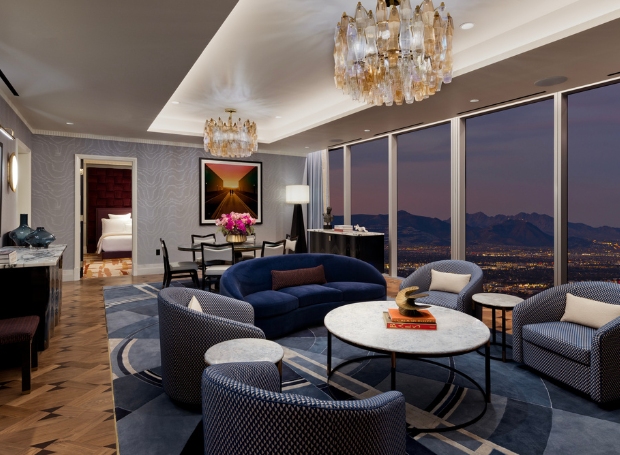 Two-bedroom Fleur De Lis Crown Suite