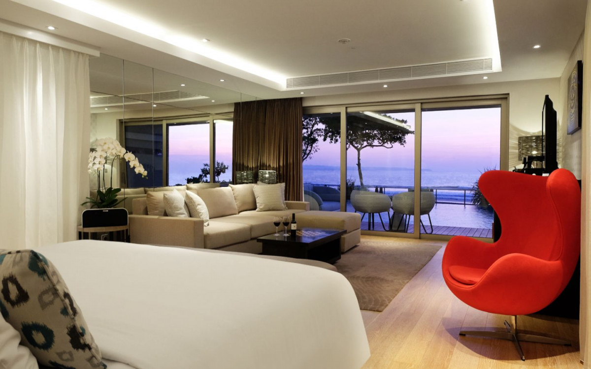 PREMIUM SUITE POOL ACCESS