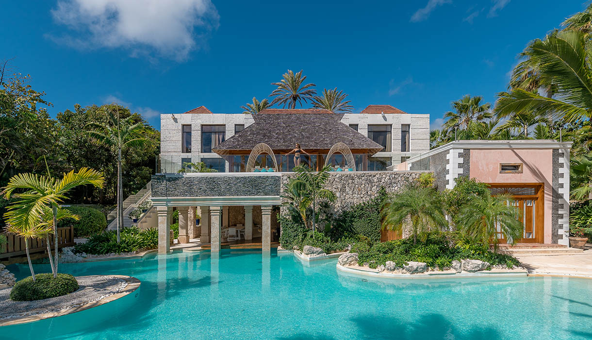 Ocean and Golf Five Bedroom Villa