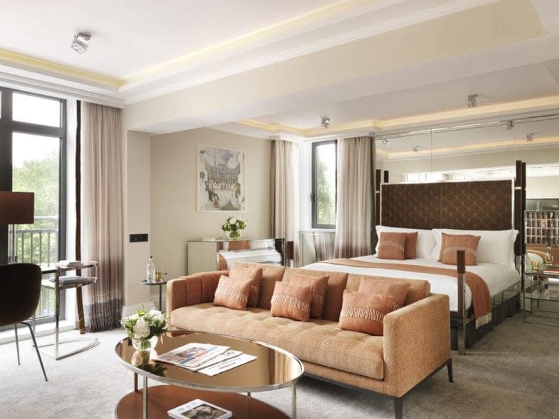 GREEN PARK SUITES