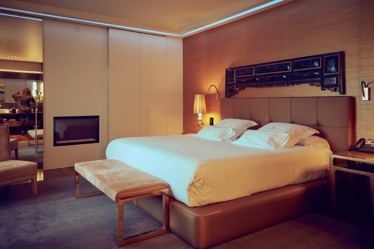 GOLD MASTER SUITE