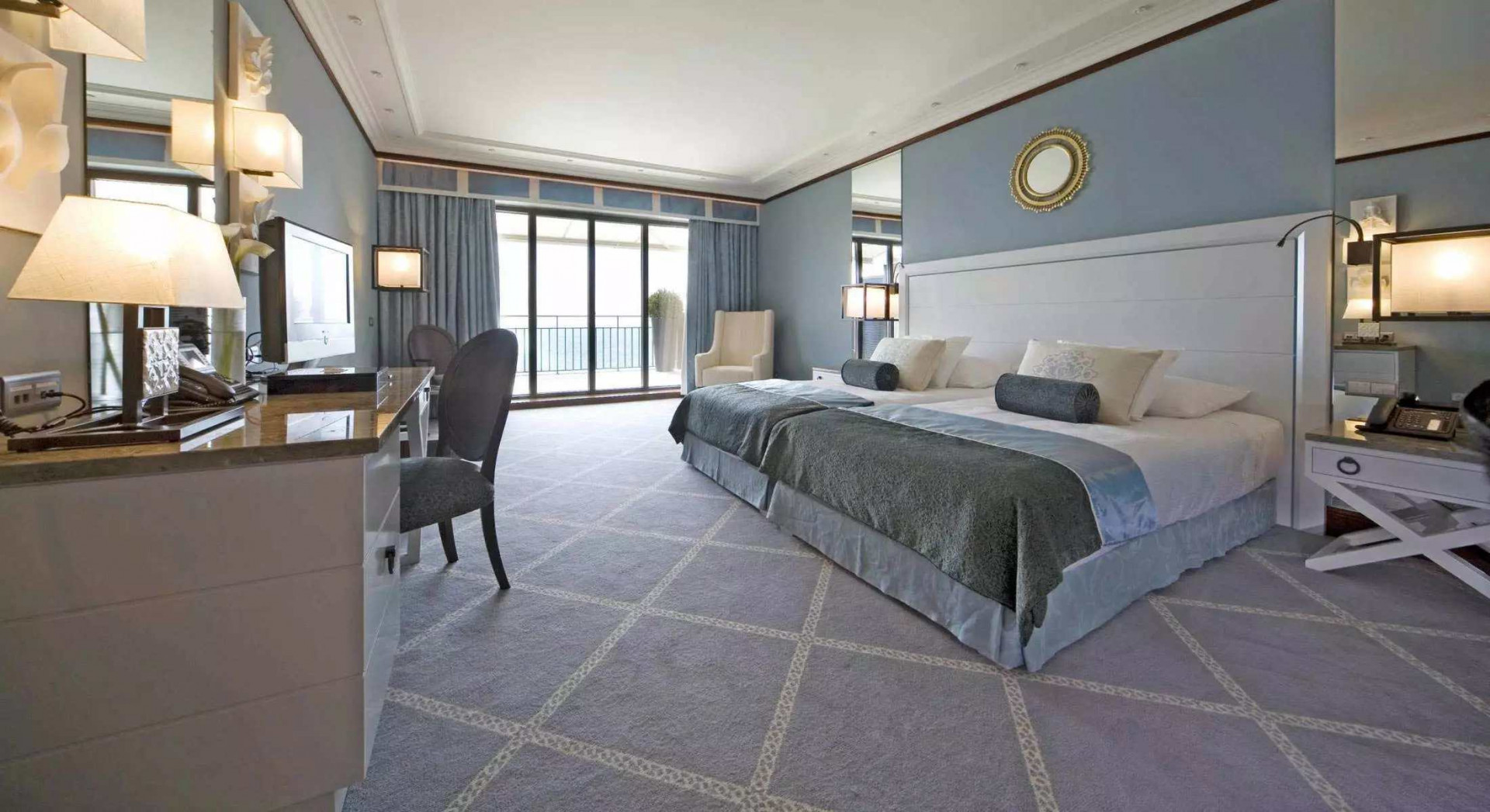 Seaview retreat room with sea view