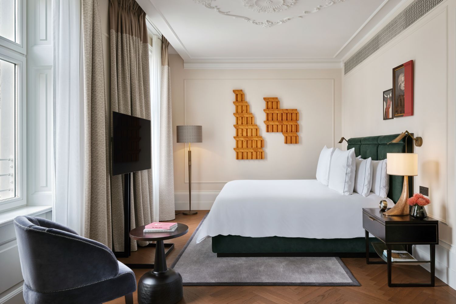 ST. STEPHENS SUITE