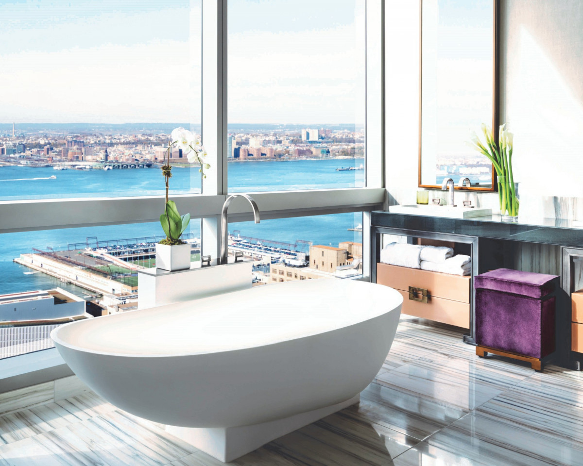 Landmark Sunset Penthouse