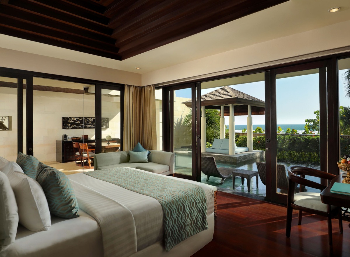 One Bedroom Ocean Pool Villas