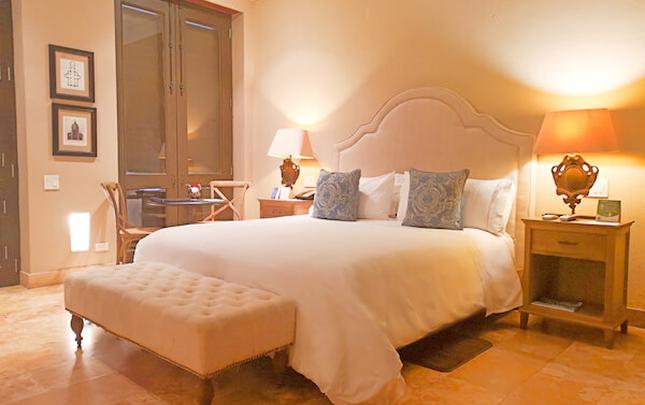 Bastión on the ground floor