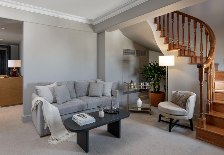 Penthouse Suite
