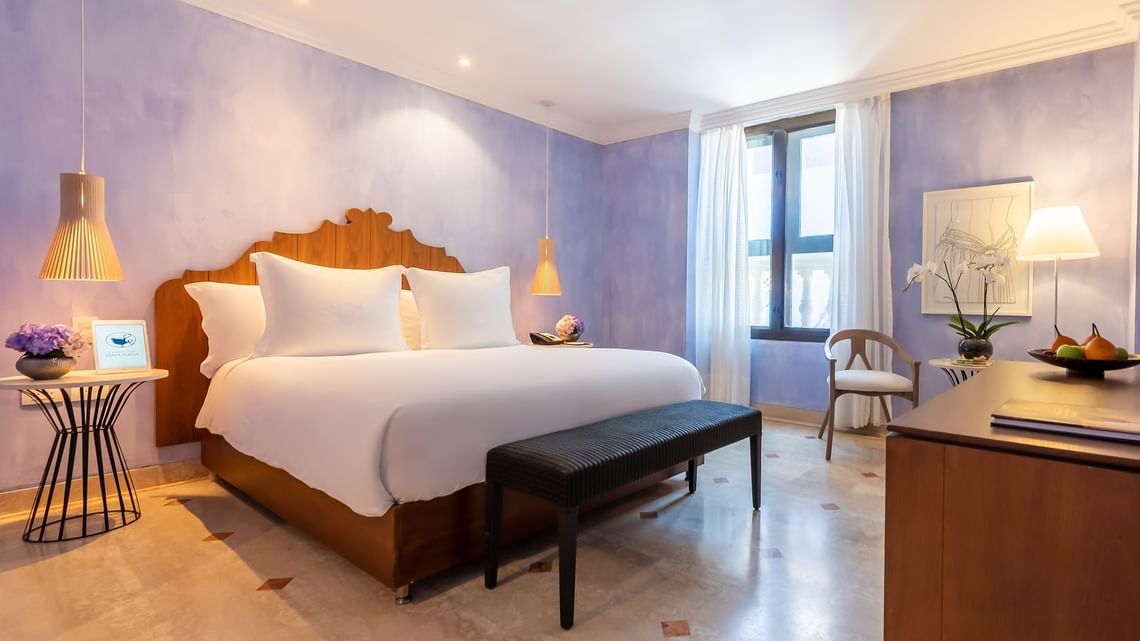Classic Room | Courtyard view