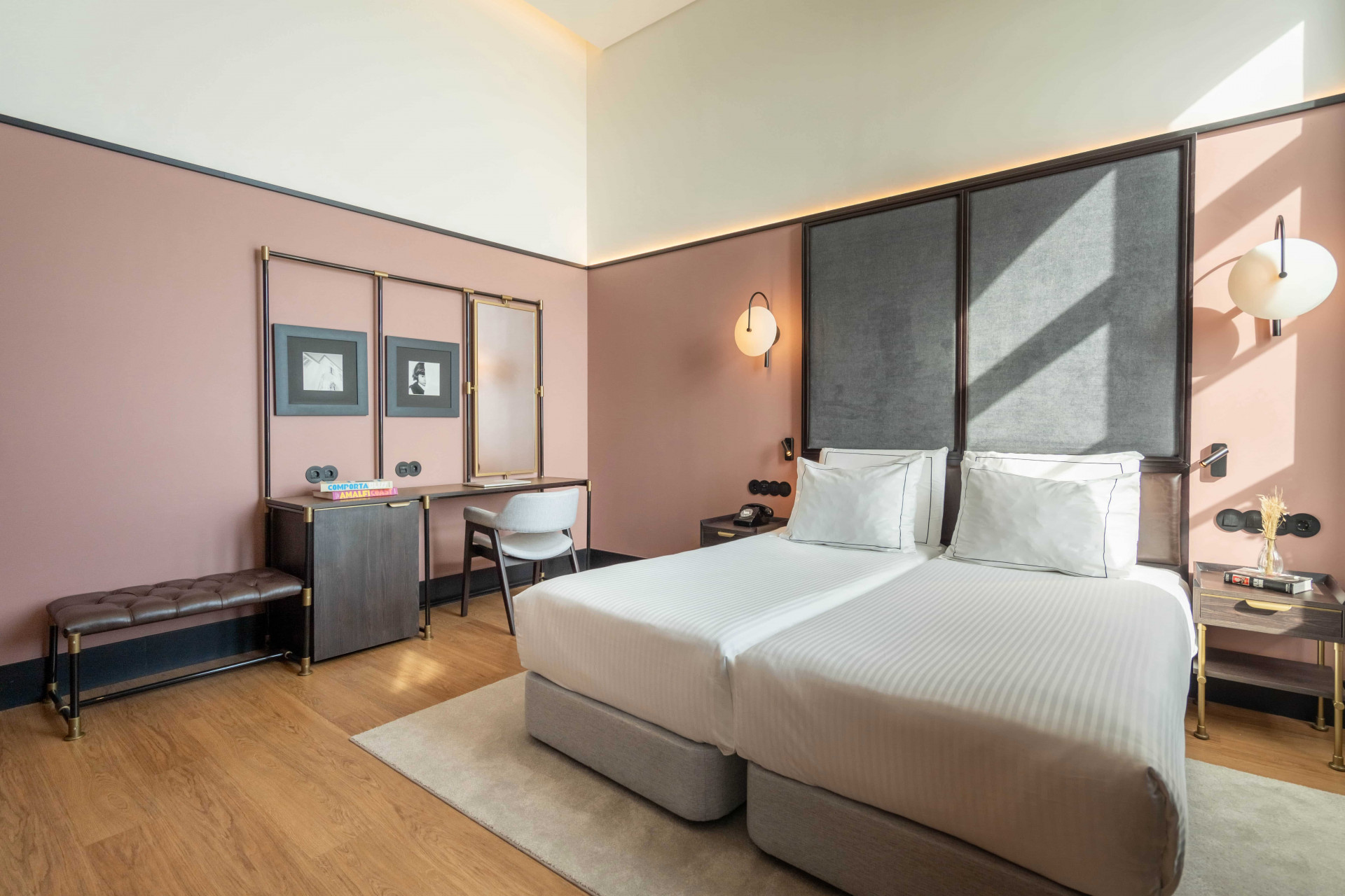 SUPERIOR ROOM RIVER VIEW TWIN