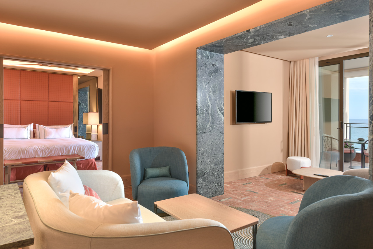 Selected La Dama Master Suite vista mar lateral