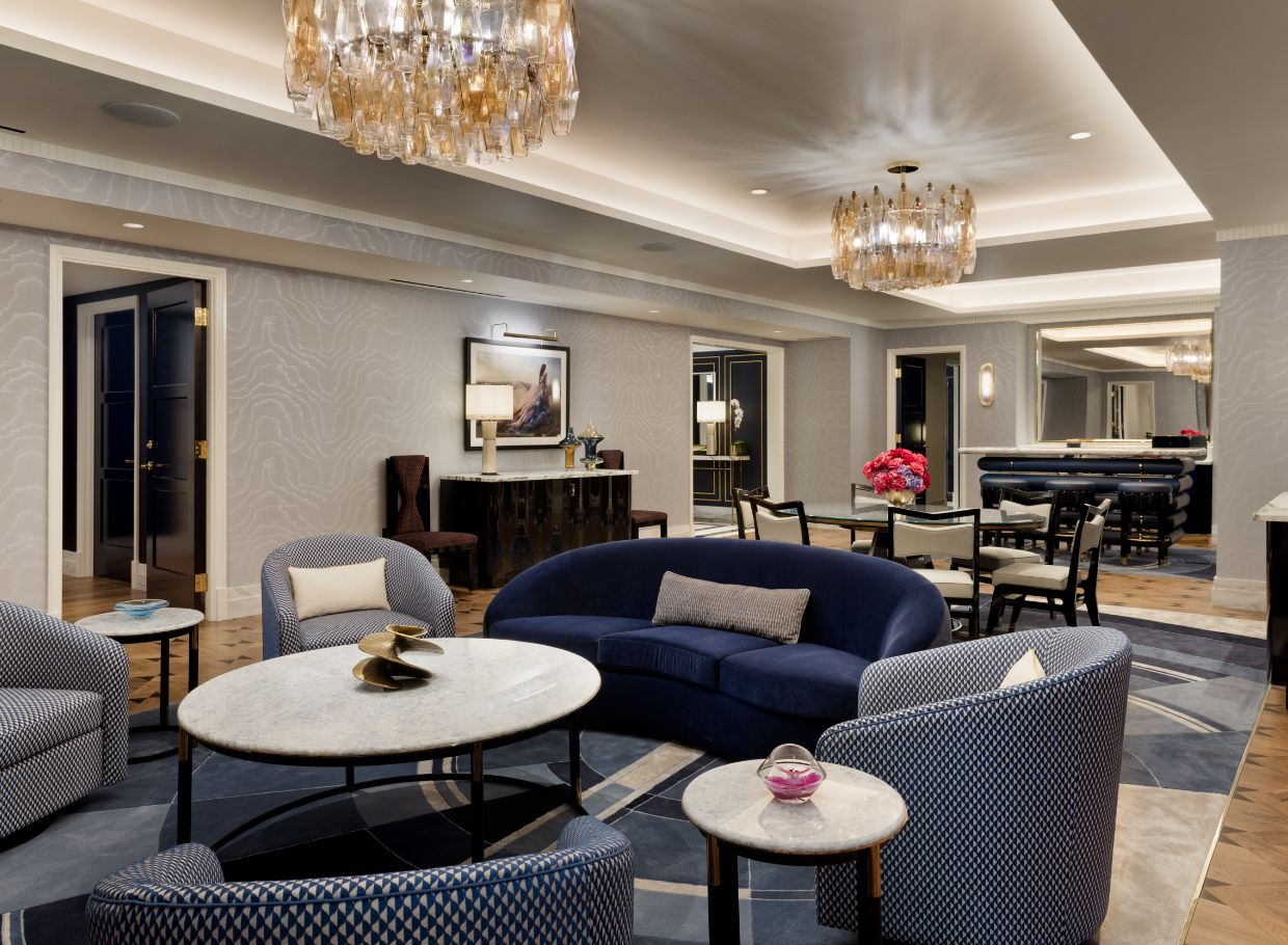 Mountain View Fleur de Lis Imperial Suite