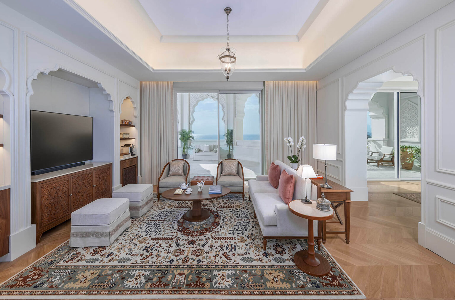 Pearl Suite