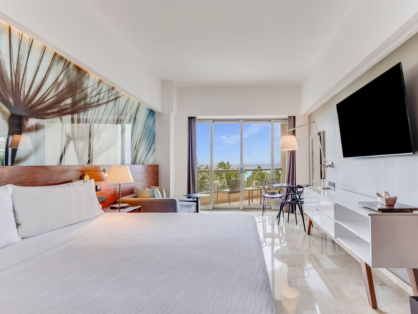 Premium Partial Ocean View, 1 King 