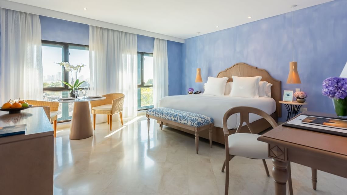 Premier Deluxe Room | City view