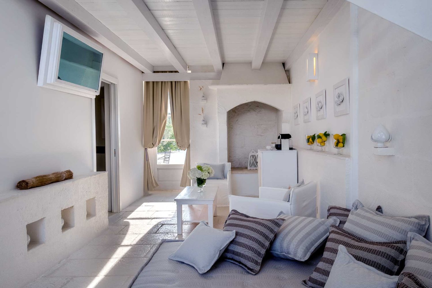 Limoni Sunset Suite