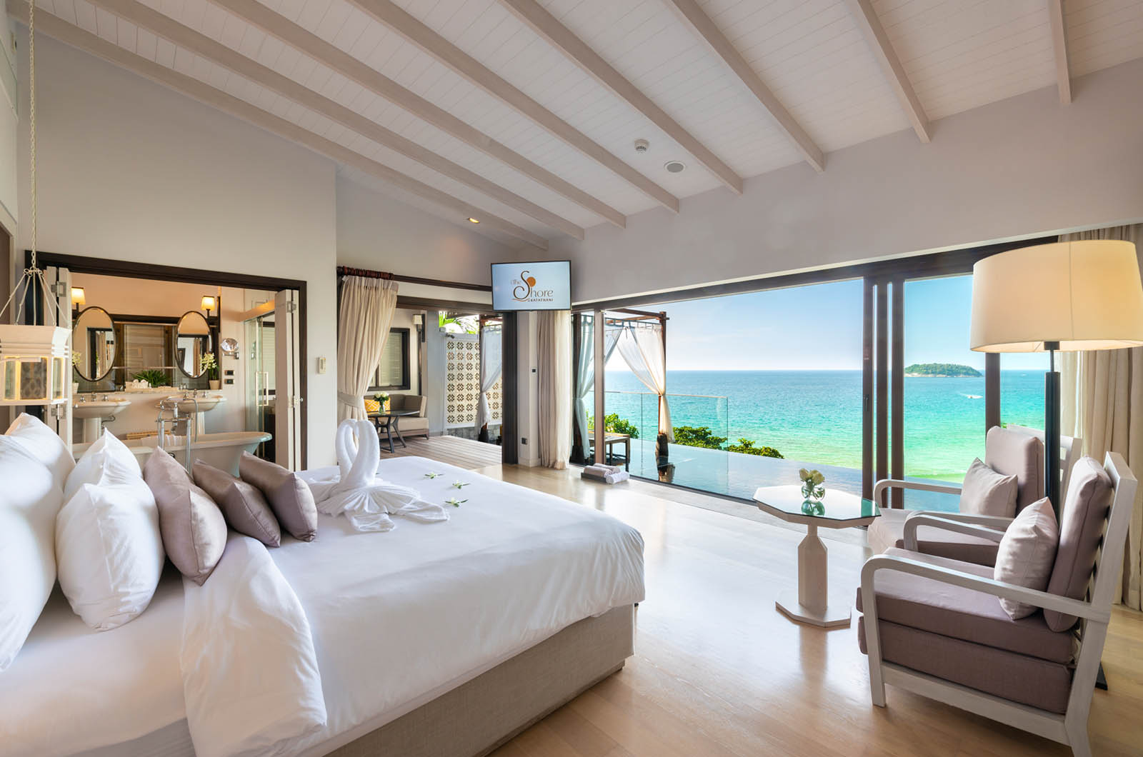 Seaview pool villa