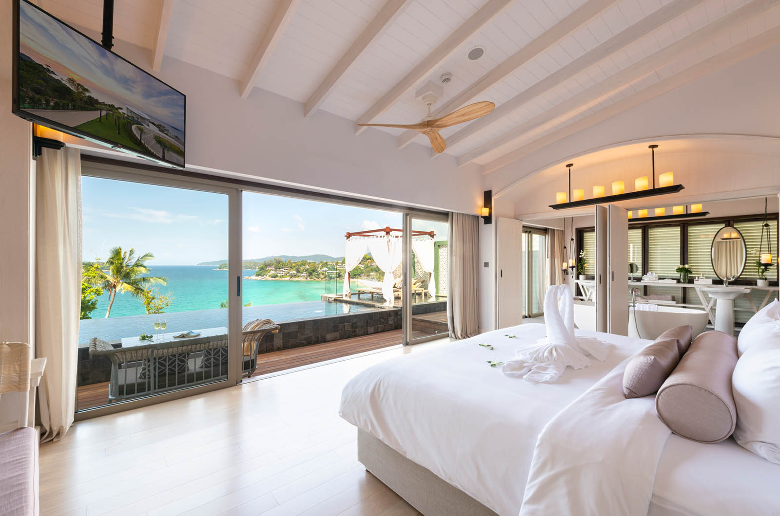 Seaview pool villa romance