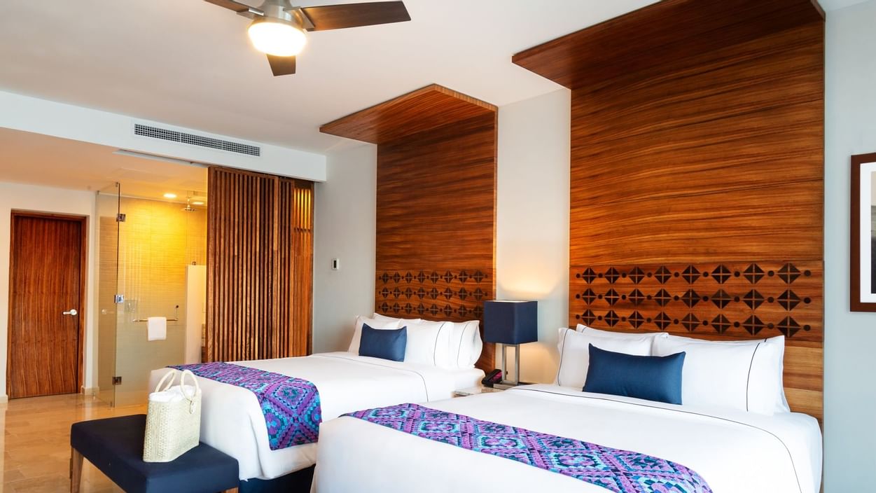 AGATHA ROOMS
