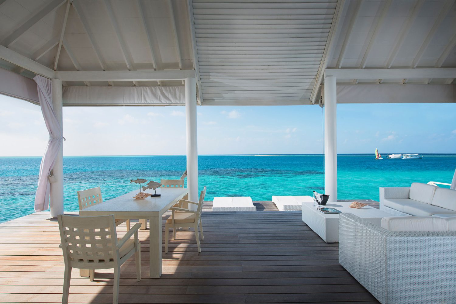 Jacuzzi Water Villa