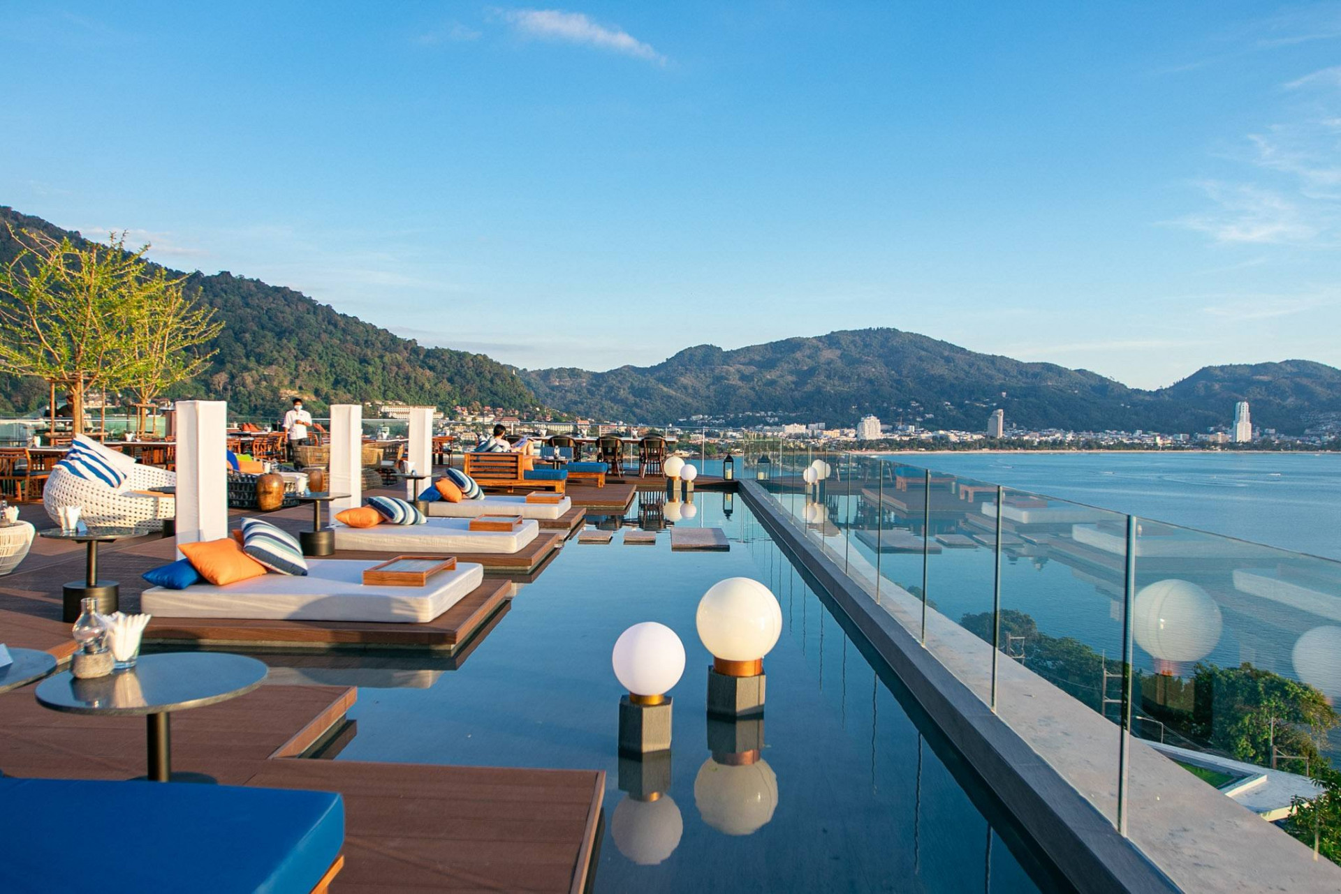 Malika Sky Bar y Terraza