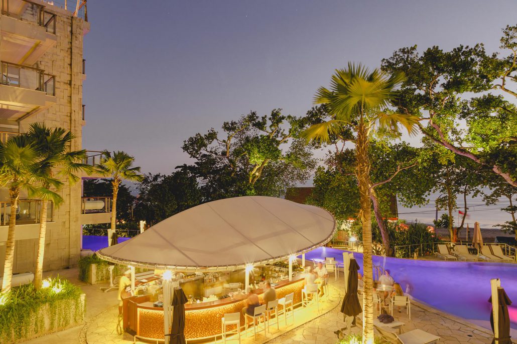 LAGOON BAR