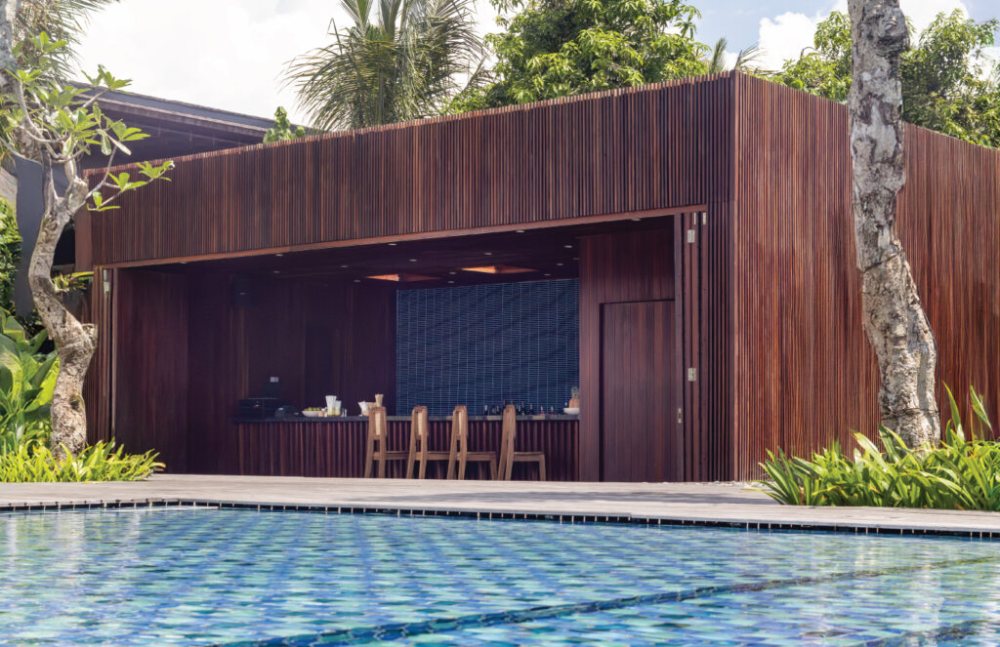 Meru Pool Bar