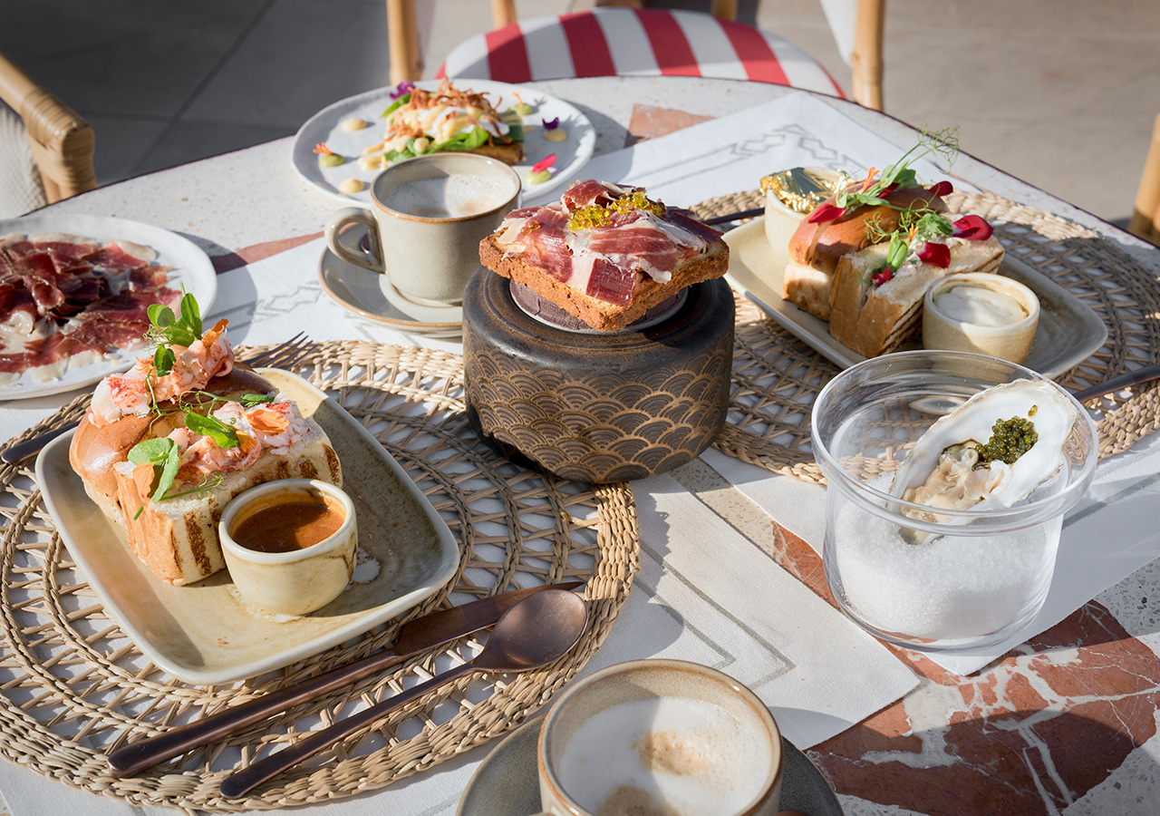 Charm & Taste Breakfast Experience