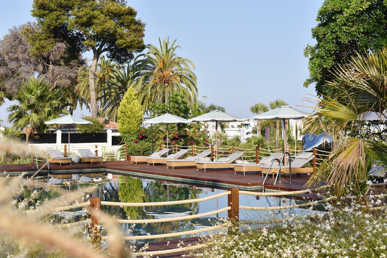 Pools & Gardens