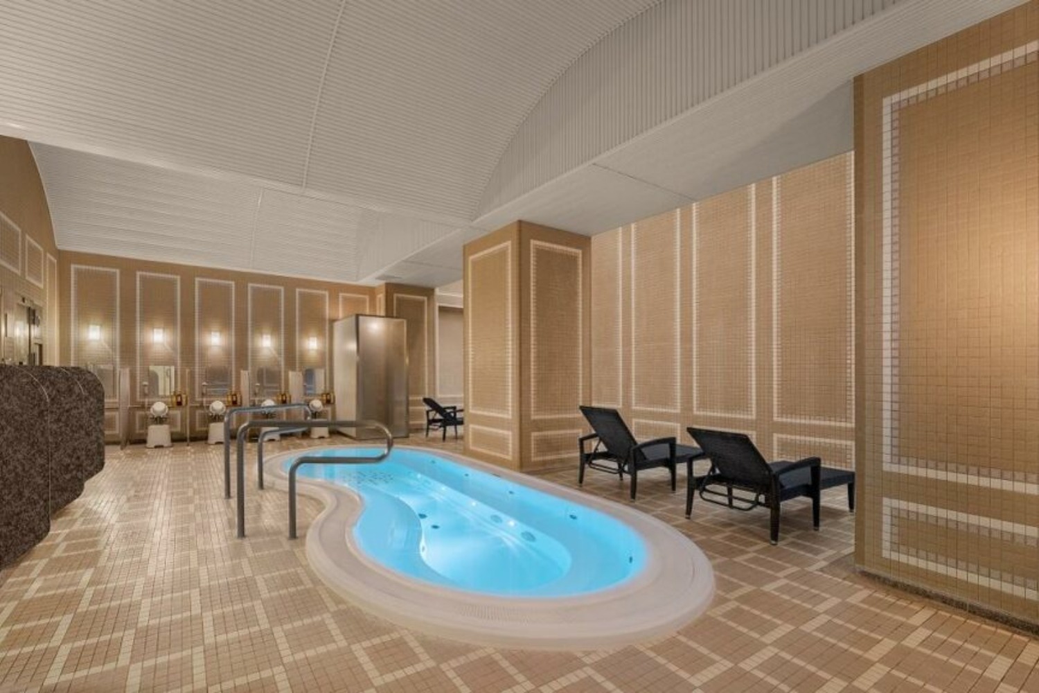 Sauna & Whirlpool Bath