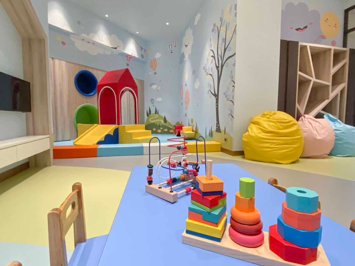KIDS CLUB