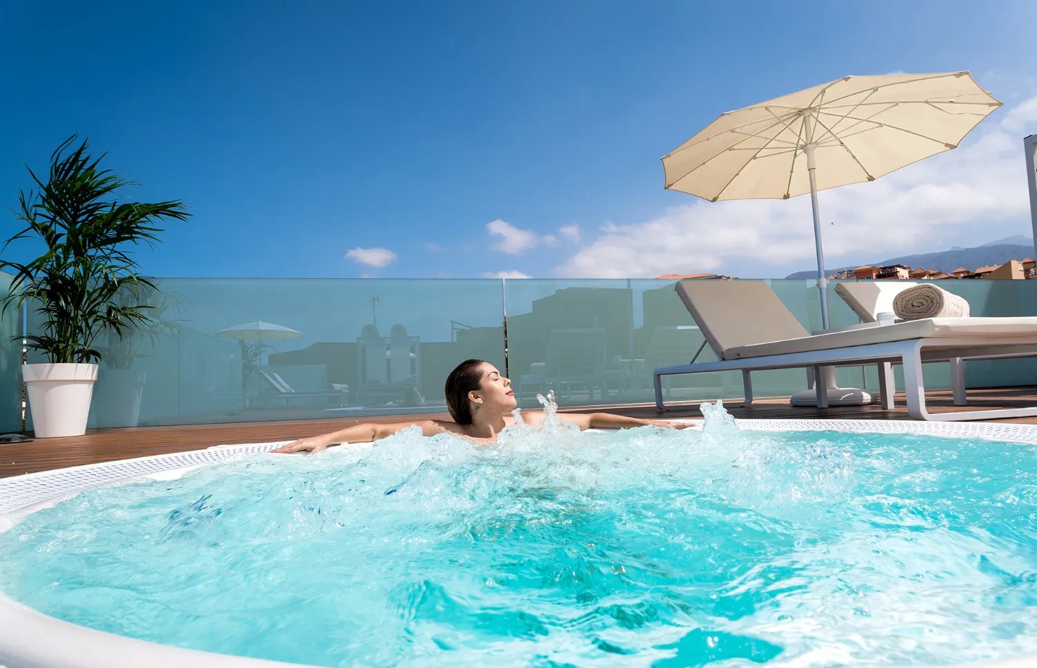 Piscina naturista