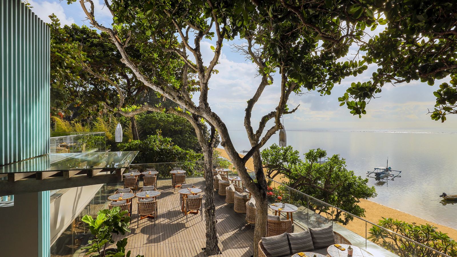 Tree Bar 