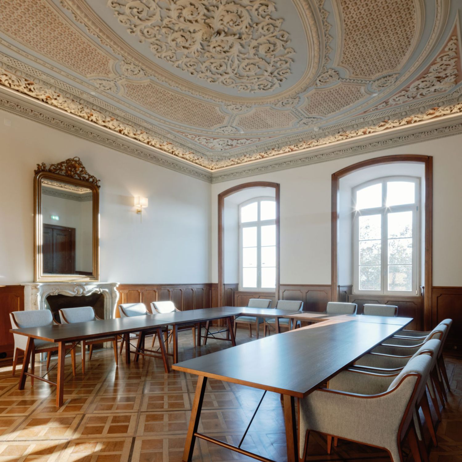 MEETING ROOM NOBRE